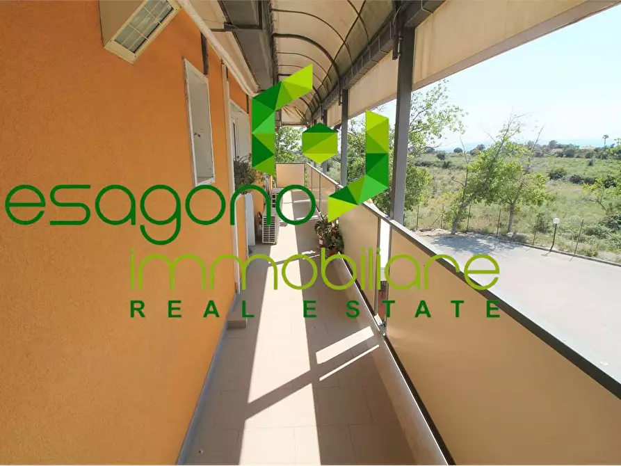 Immagine 13 di Villa in vendita  a Siracusa