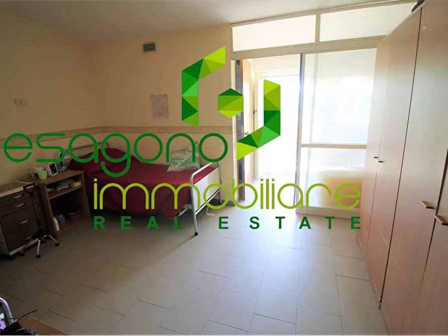 Immagine 22 di Villa in vendita  a Siracusa