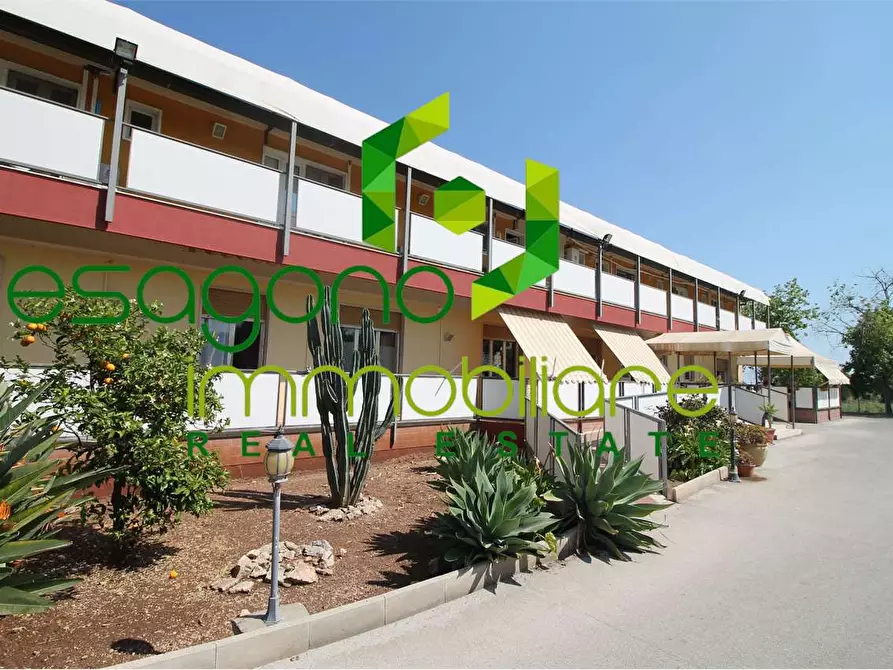 Immagine 1 di Villa in vendita  a Siracusa