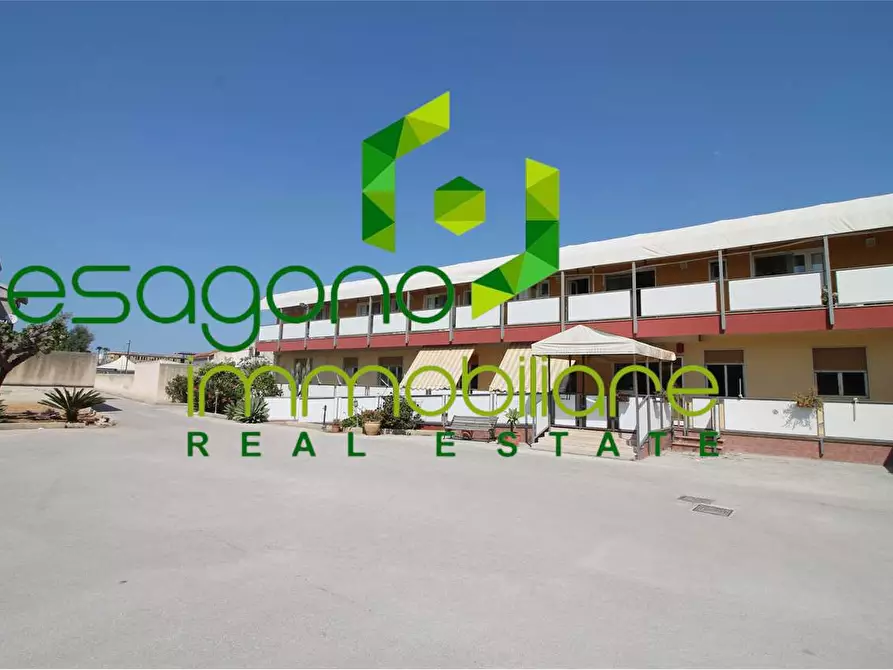 Immagine 28 di Villa in vendita  a Siracusa