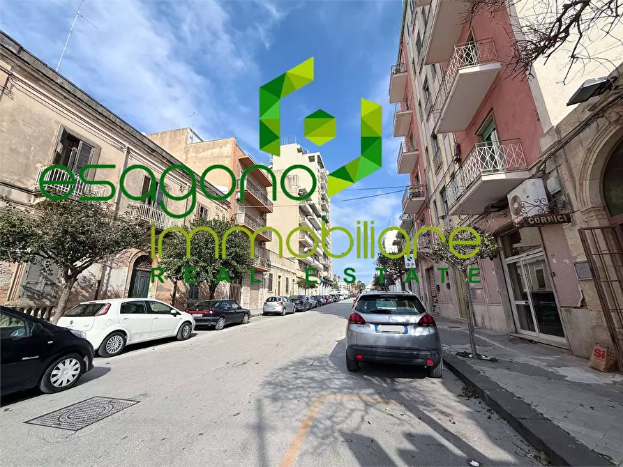 Immagine 2 di Negozio in vendita  a Siracusa