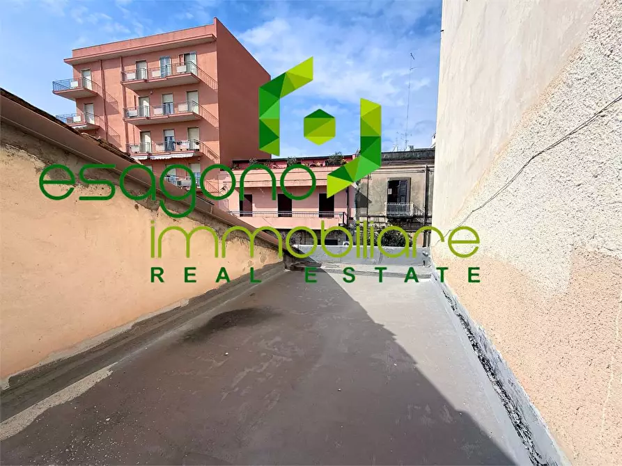 Immagine 7 di Negozio in vendita  a Siracusa