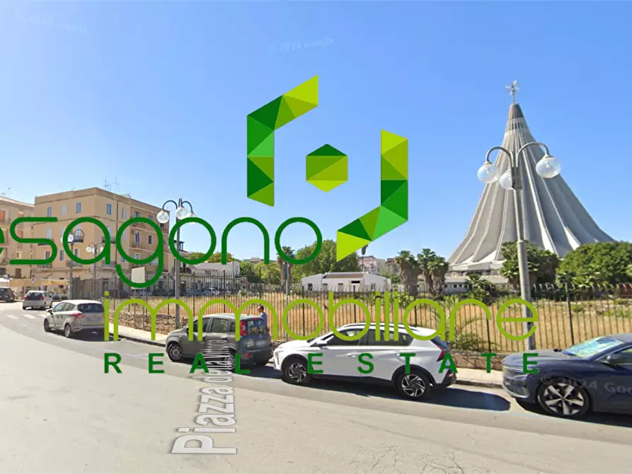 Immagine 10 di Negozio in vendita  a Siracusa