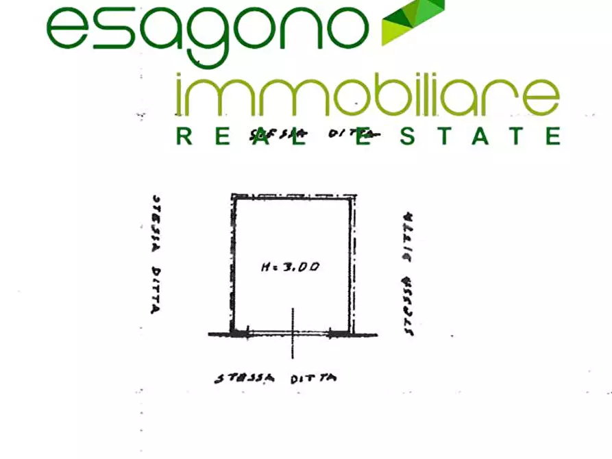 Immagine 5 di Garage in vendita  a Siracusa