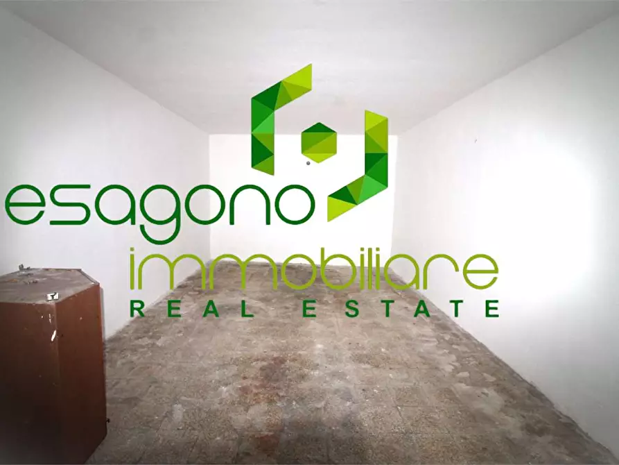 Immagine 3 di Garage in vendita  a Siracusa