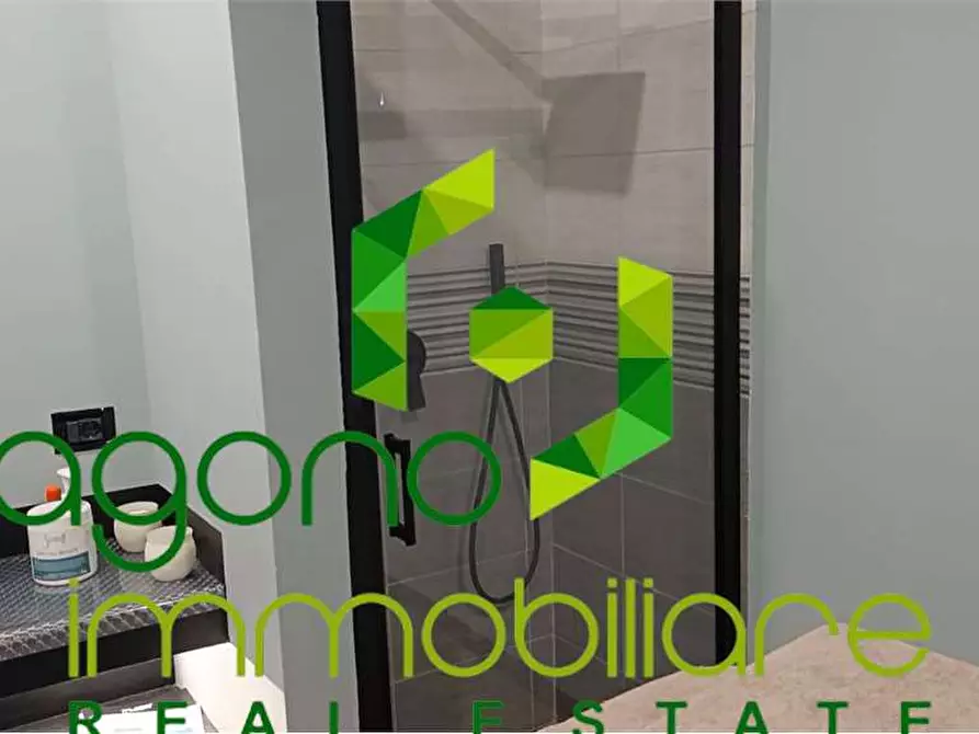 Immagine 4 di Negozio in vendita  a Siracusa