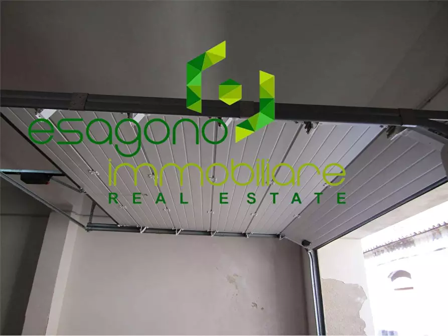 Immagine 16 di Magazzino in vendita  a Siracusa