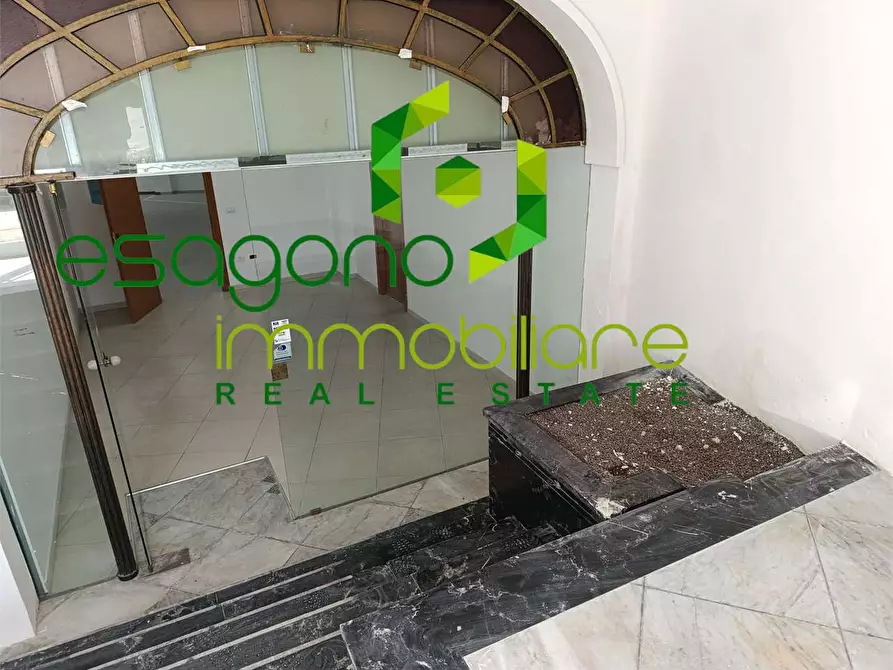 Immagine 3 di Negozio in vendita  a Siracusa