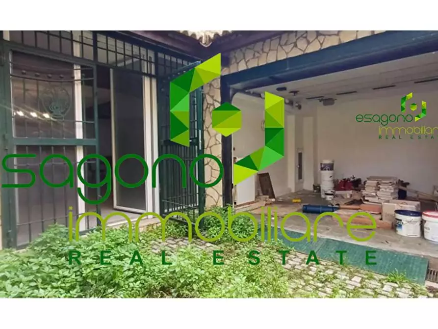 Immagine 12 di Villa in vendita  a Siracusa