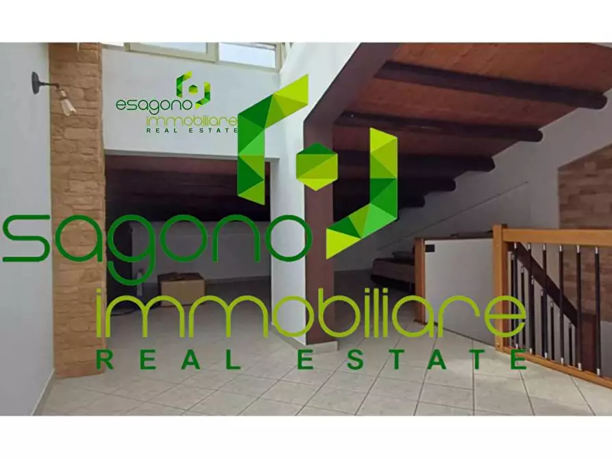 Immagine 24 di Villa in vendita  a Siracusa