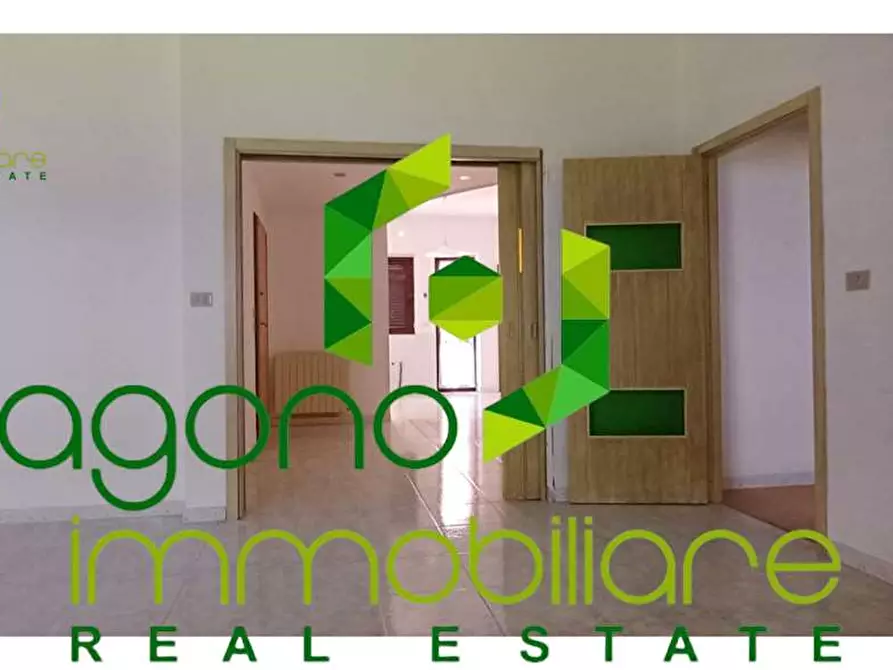 Immagine 12 di Appartamento in vendita  a Siracusa