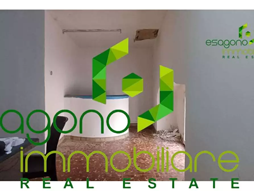 Immagine 3 di Negozio in vendita  a Siracusa