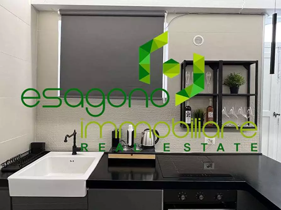 Immagine 10 di Appartamento in vendita  in Piazza del Precursore a Siracusa