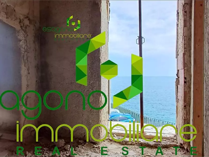 Immagine 11 di Appartamento in vendita  a Siracusa