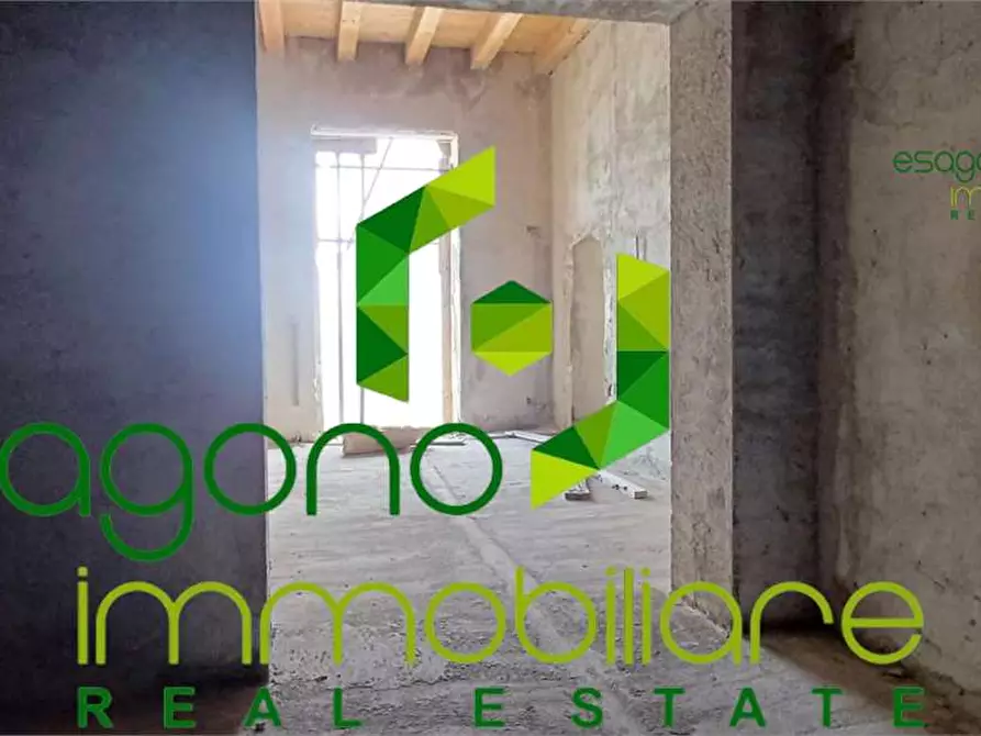 Immagine 13 di Appartamento in vendita  a Siracusa