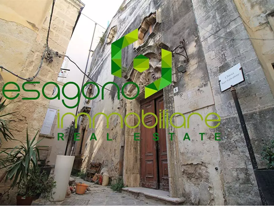 Immagine 6 di Stabile in vendita  in Piazza Archimede a Siracusa