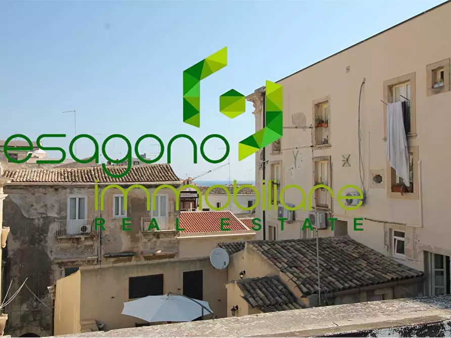 Immagine 28 di Stabile in vendita  in Piazza Archimede a Siracusa