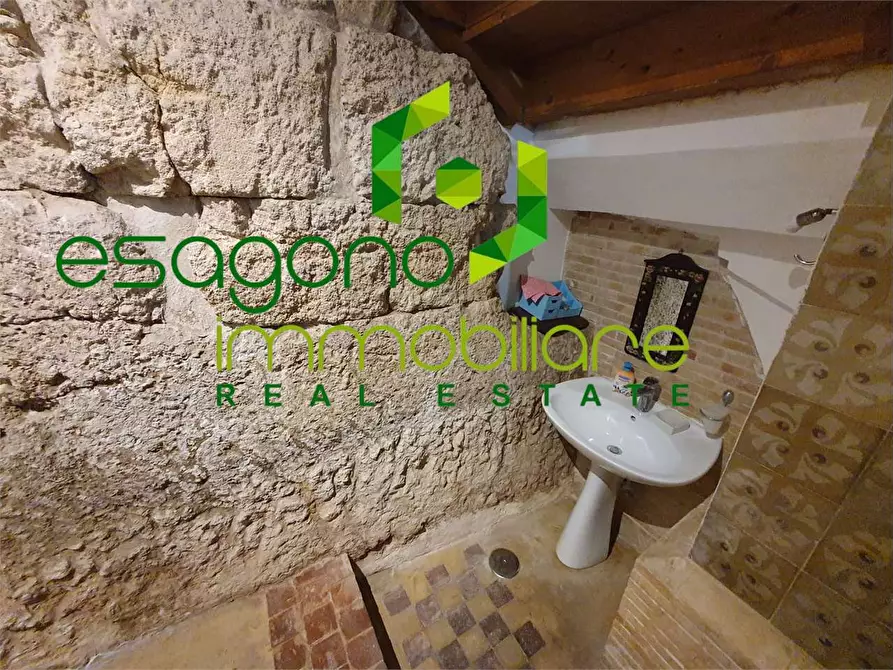 Immagine 17 di Appartamento in vendita  a Siracusa