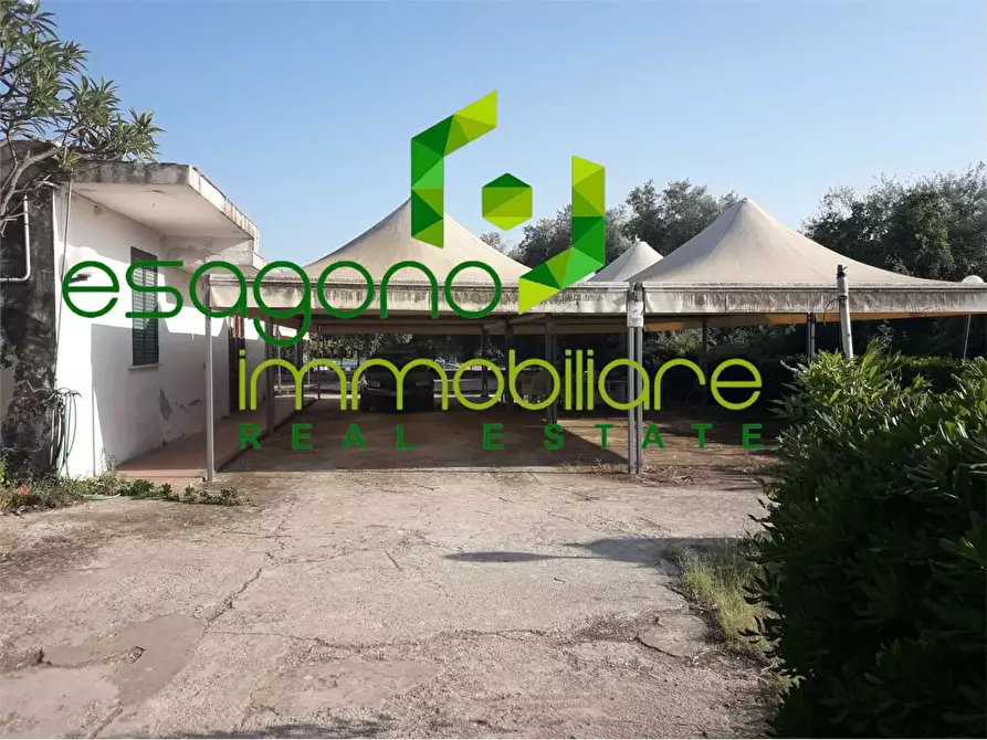 Immagine 5 di Villa in vendita  in Tivoli a Siracusa