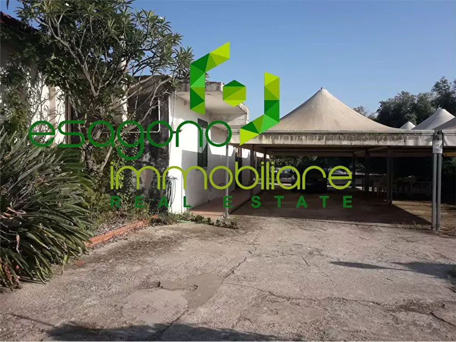 Immagine 6 di Villa in vendita  in Tivoli a Siracusa