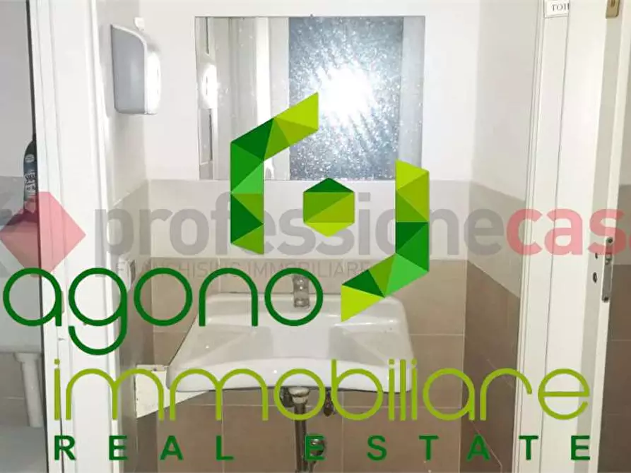 Immagine 5 di Negozio in vendita  a Siracusa