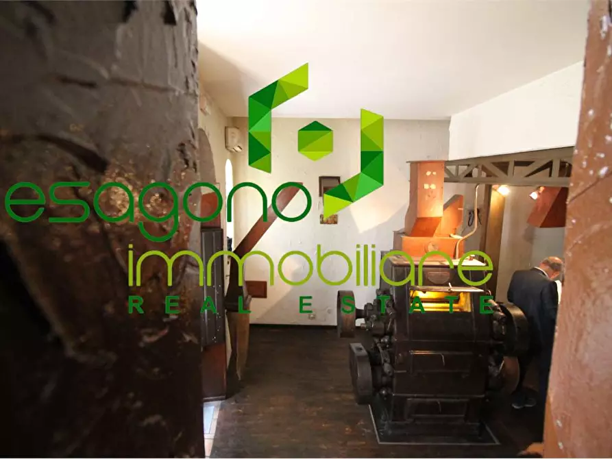 Immagine 14 di Negozio in vendita  in via Macello a Palazzolo Acreide