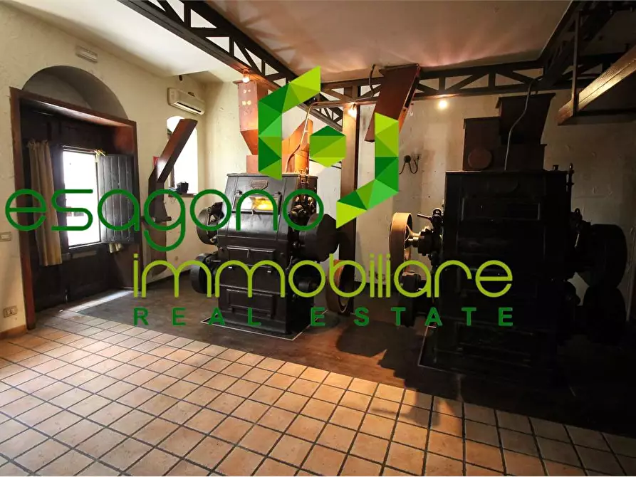 Immagine 16 di Negozio in vendita  in via Macello a Palazzolo Acreide