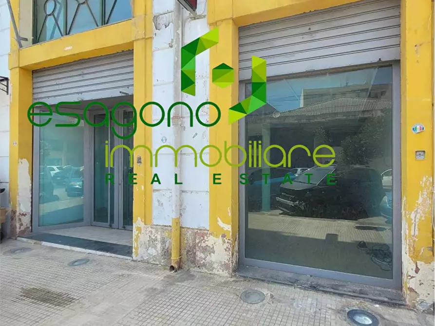 Immagine 1 di Negozio in vendita  in Corso Umberto I a Siracusa