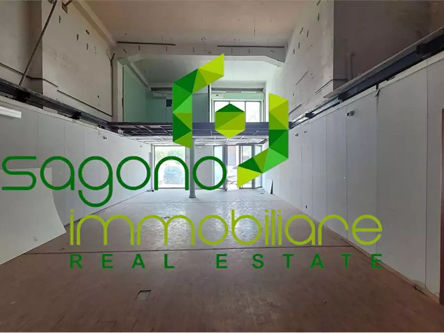 Immagine 6 di Negozio in vendita  in Corso Umberto I a Siracusa