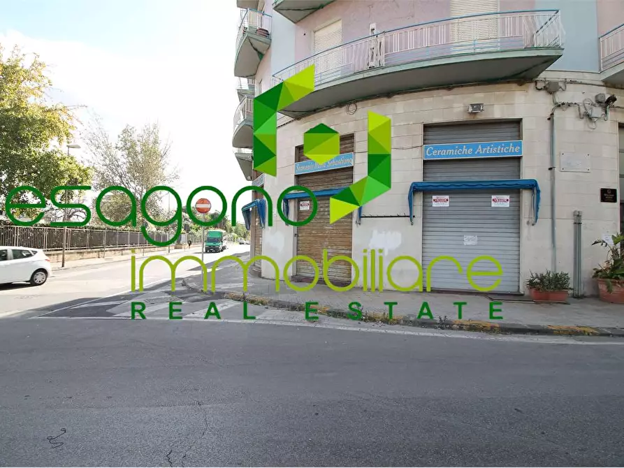 Immagine 3 di Negozio in vendita  a Siracusa