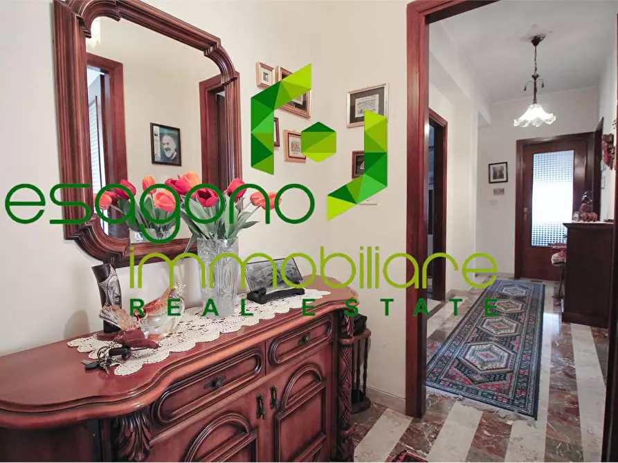 Immagine 4 di Appartamento in vendita  in Via San Giuliano a Siracusa