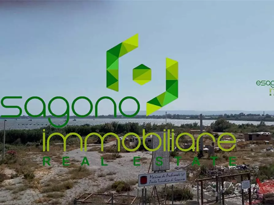 Immagine 3 di Stabile in vendita  in Largo Gaetano Arezzo della Targia a Siracusa