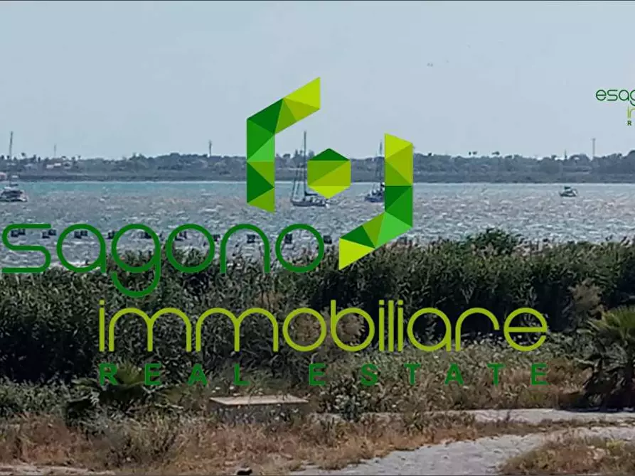 Immagine 1 di Stabile in vendita  in Largo Gaetano Arezzo della Targia a Siracusa