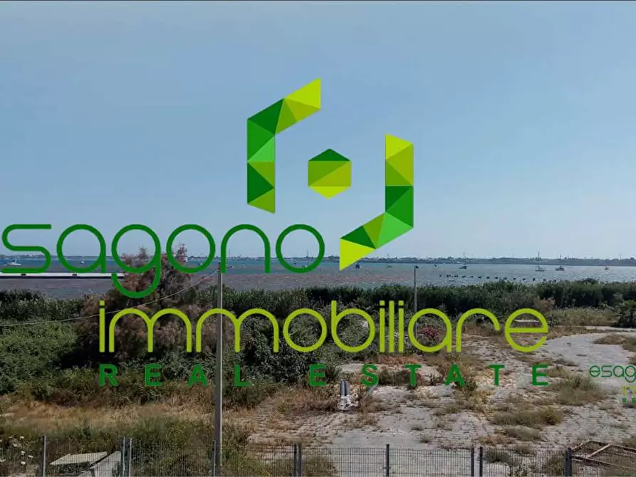 Immagine 11 di Stabile in vendita  in Largo Gaetano Arezzo della Targia a Siracusa