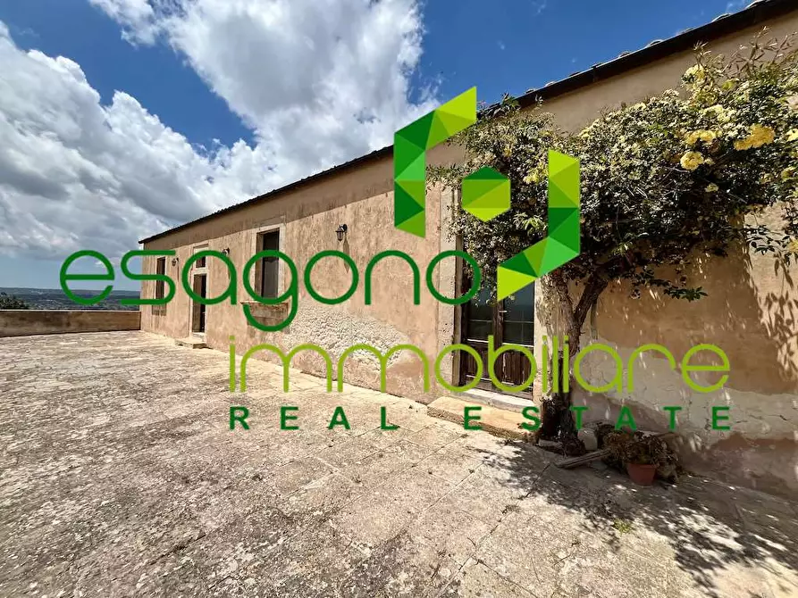 Immagine 25 di Rustico / casale in vendita  a Noto