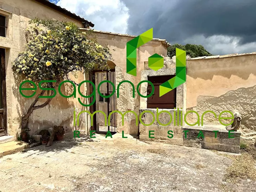 Immagine 26 di Rustico / casale in vendita  a Noto
