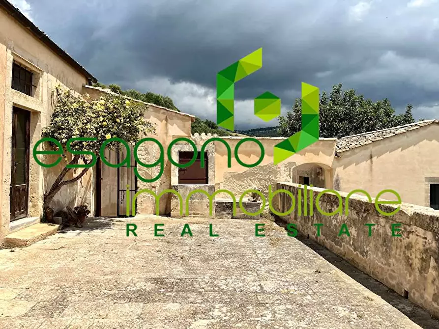 Immagine 27 di Rustico / casale in vendita  a Noto