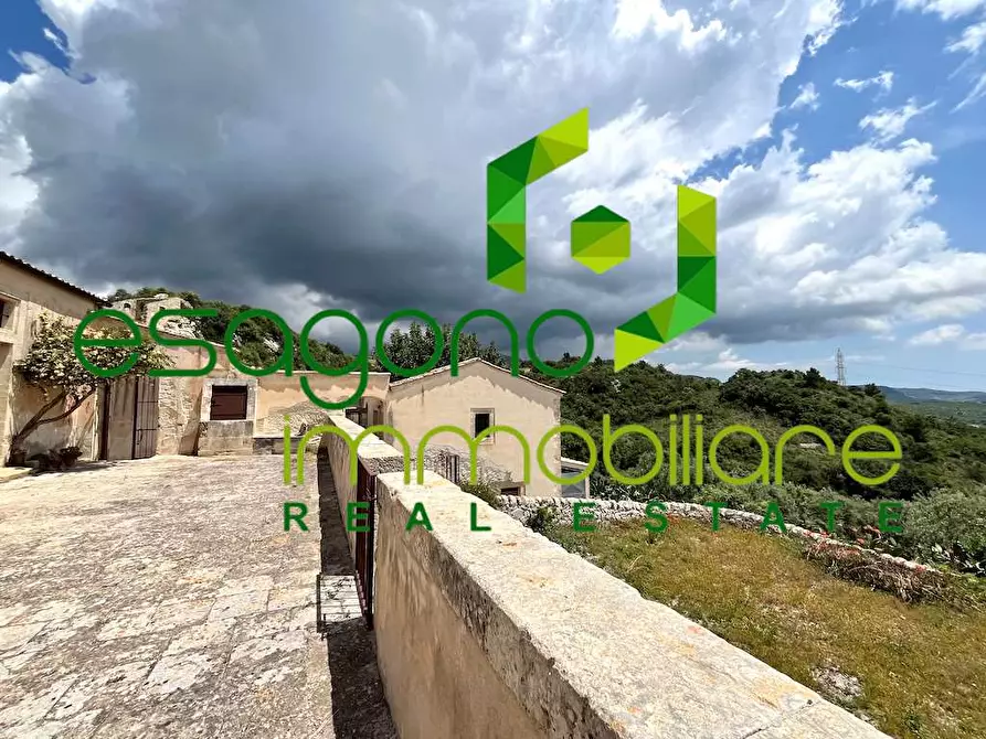 Immagine 28 di Rustico / casale in vendita  a Noto