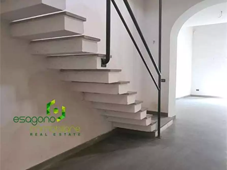 Immagine 6 di Appartamento in vendita  in via Vittorio Veneto a Siracusa