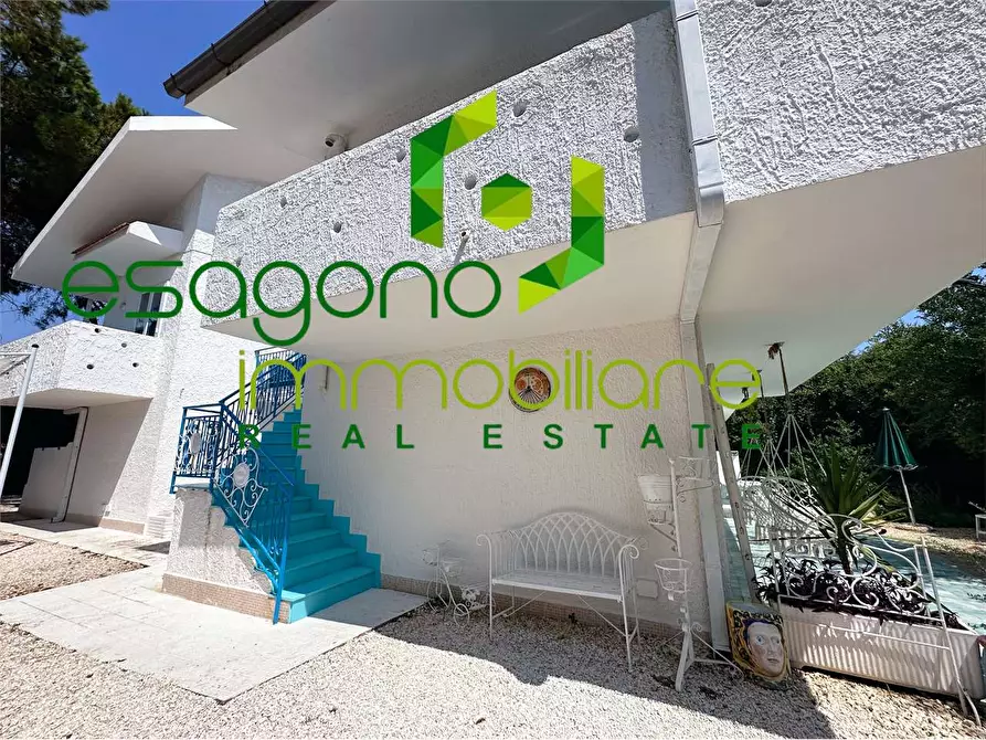 Immagine 16 di Villa in vendita  a Siracusa