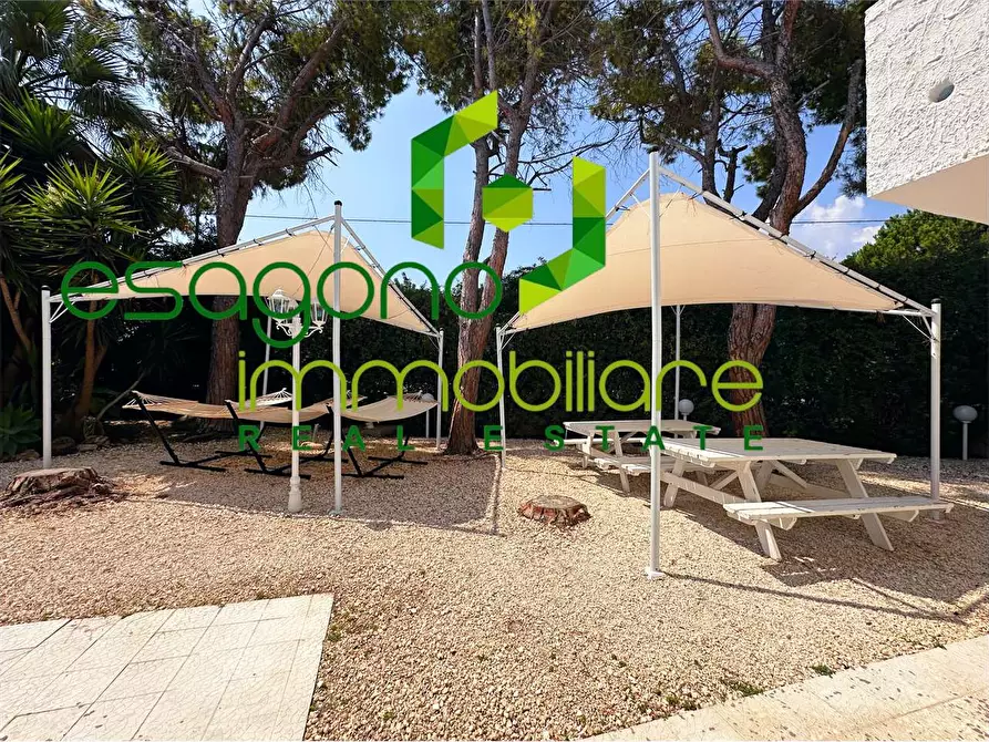 Immagine 18 di Villa in vendita  a Siracusa