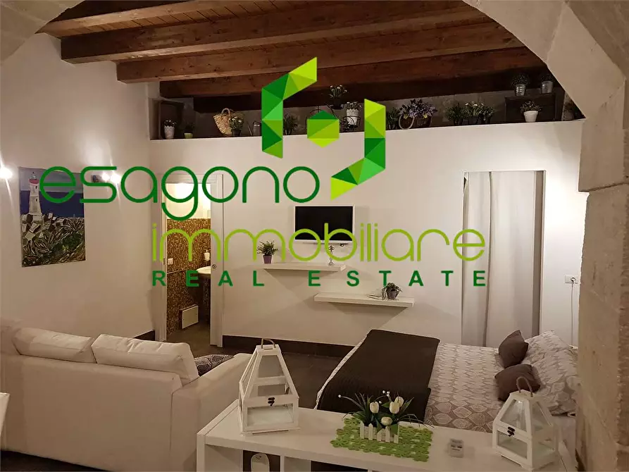 Immagine 2 di Casa indipendente in vendita  in Ortigia a Siracusa