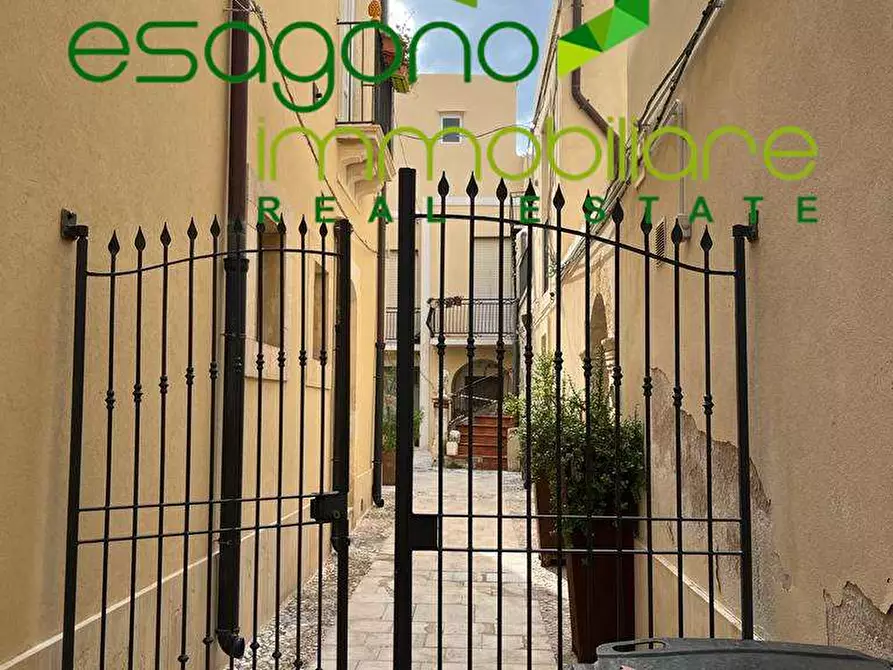 Immagine 1 di Appartamento in vendita  in ortigia a Siracusa