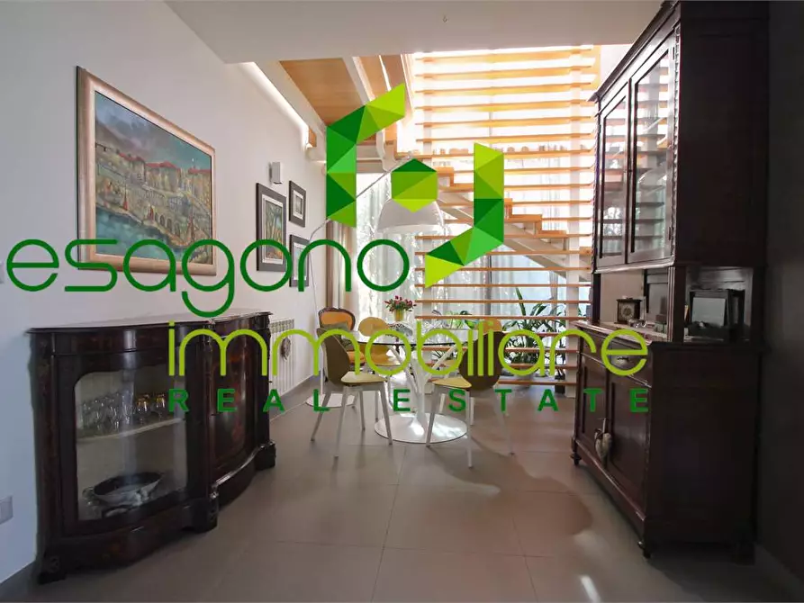 Immagine 4 di Villa in vendita  a Siracusa