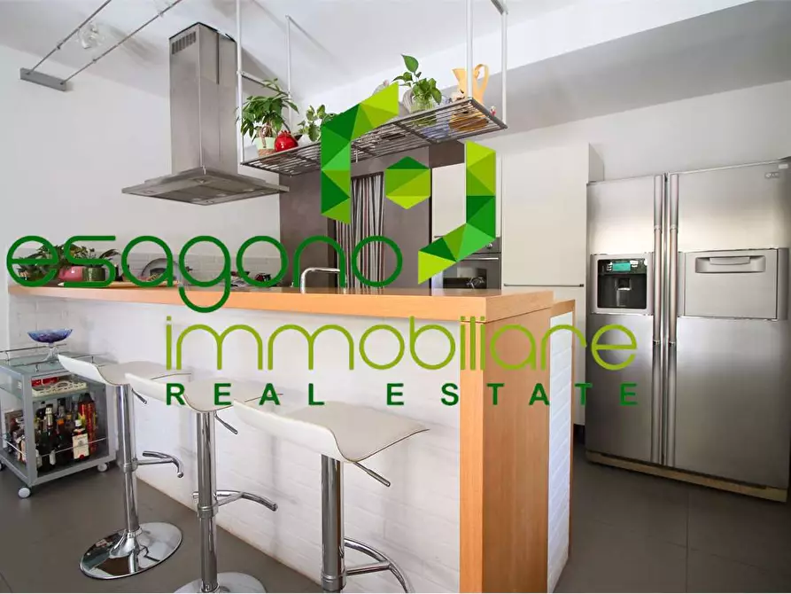 Immagine 11 di Villa in vendita  a Siracusa