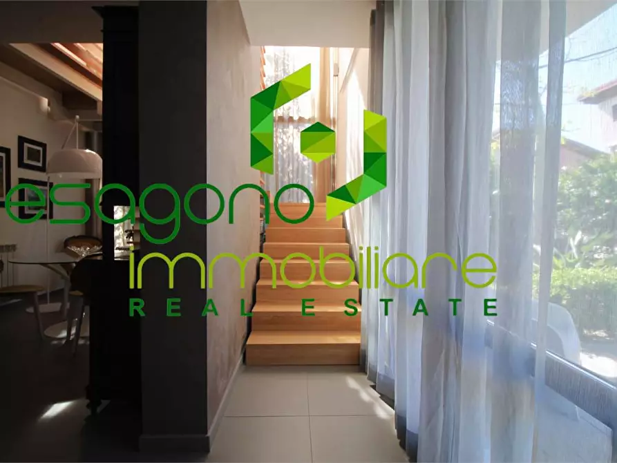 Immagine 13 di Villa in vendita  a Siracusa