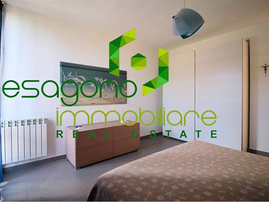 Immagine 15 di Villa in vendita  a Siracusa