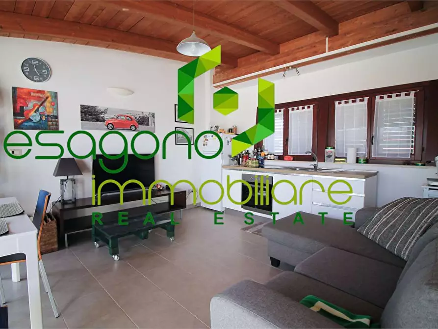 Immagine 27 di Villa in vendita  a Siracusa