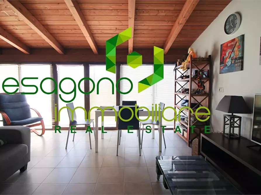 Immagine 28 di Villa in vendita  a Siracusa