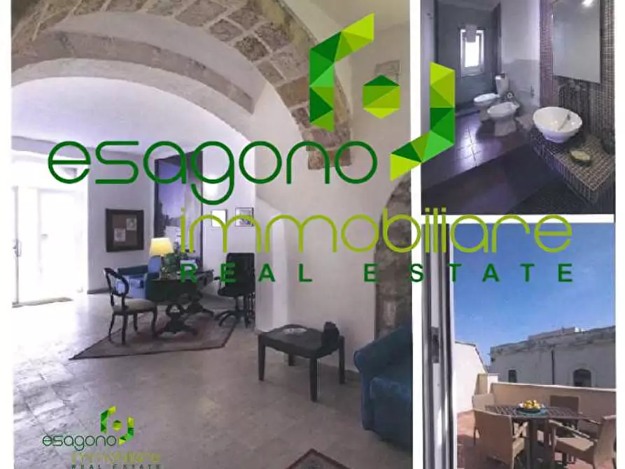 Immagine 1 di Stabile in vendita  a Siracusa